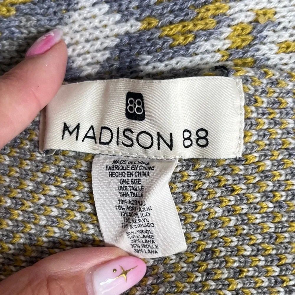 Madison 88 from Anthropologie Cozy Gray and Yellow Patterned Throw Blanket